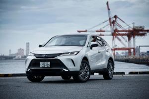 Toyota Harrier 2020 года 